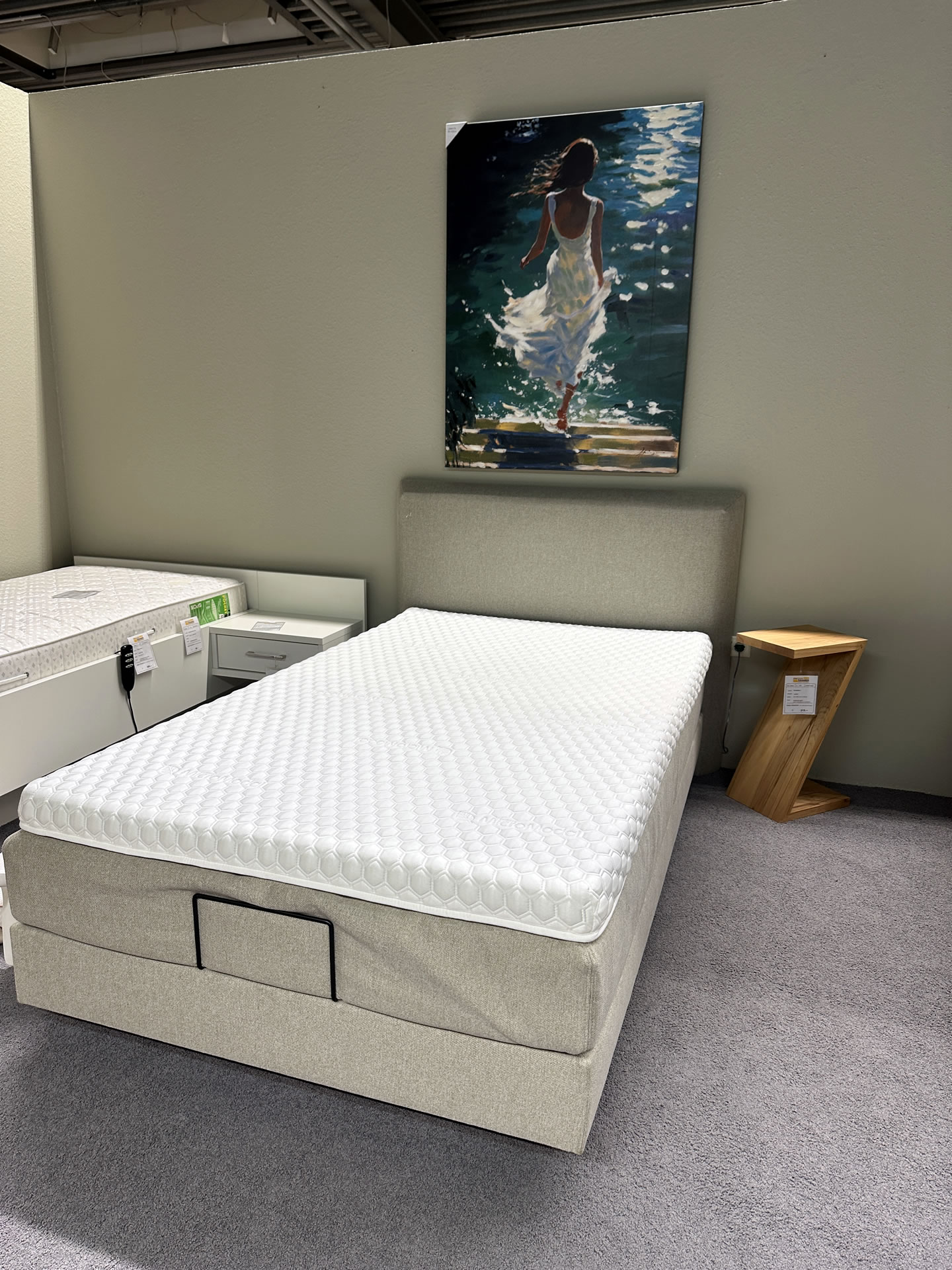 Boxspringbett mit Motorverstellung, 120/200 cm