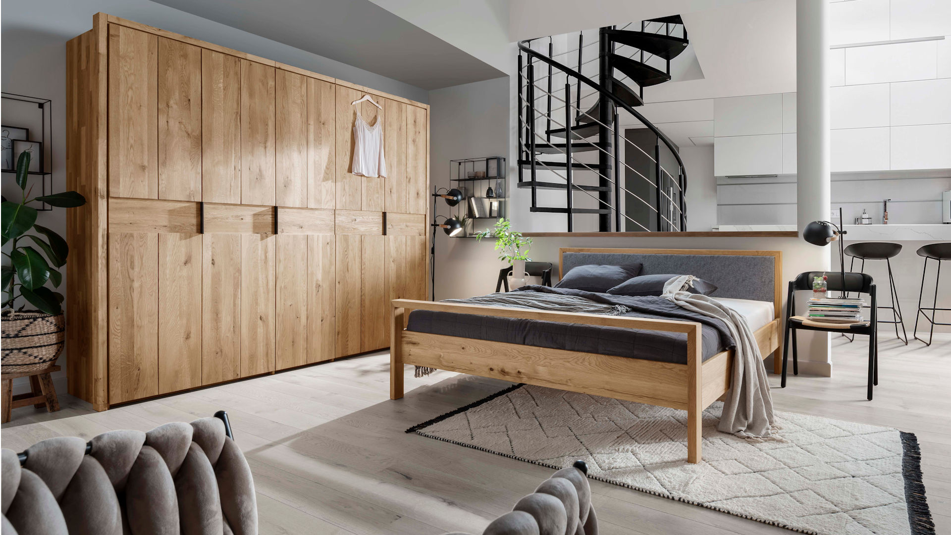 Schlafzimmer massiv Wildeiche Z23062