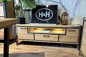 H&H Metalo Lowboard